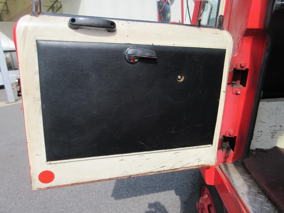 昭和57年 コンドル 消防車 Wキャブ !!|中古トラックの販売・買取・査定のアイナビ