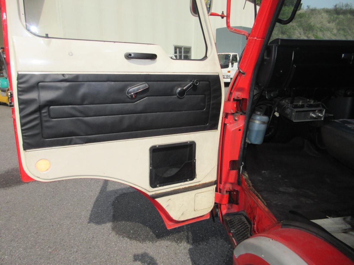 昭和57年 コンドル 消防車 Wキャブ !!|中古トラックの販売・買取・査定のアイナビ