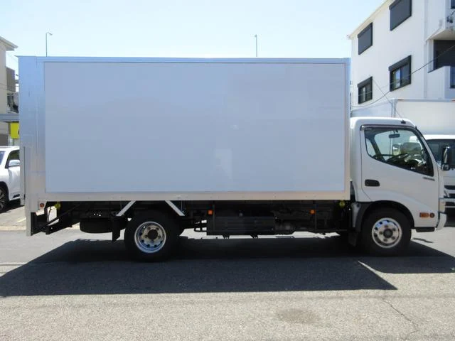 日野 バン車 デュトロ|中古トラックの販売・買取・査定のアイナビ