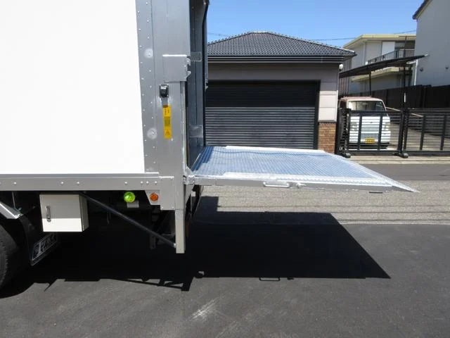 日野 バン車 デュトロ|中古トラックの販売・買取・査定のアイナビ