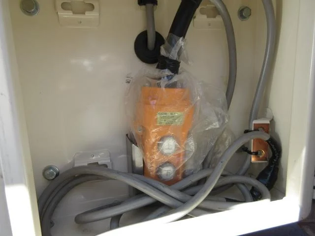 日野 バン車 デュトロ|中古トラックの販売・買取・査定のアイナビ