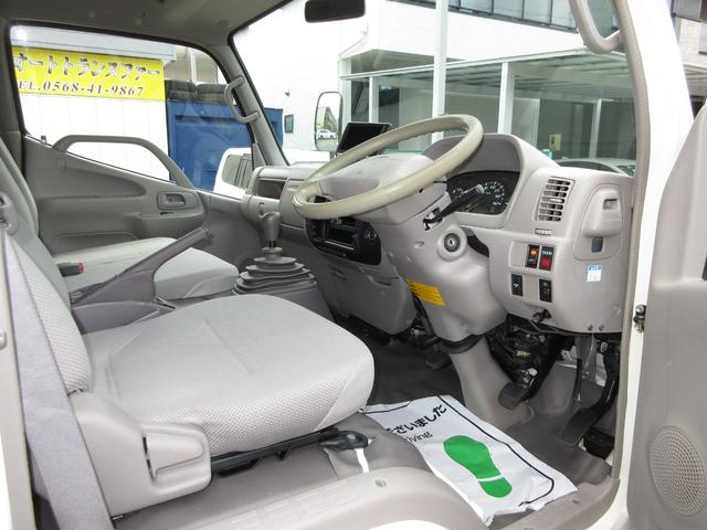 トヨタ バン車|中古トラックの販売・買取・査定のアイナビ