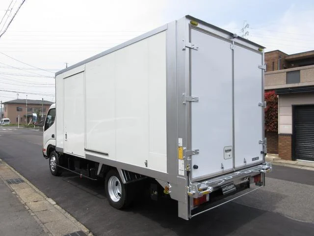 トヨタ バン車|中古トラックの販売・買取・査定のアイナビ