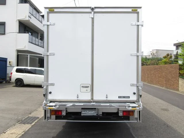 トヨタ バン車|中古トラックの販売・買取・査定のアイナビ