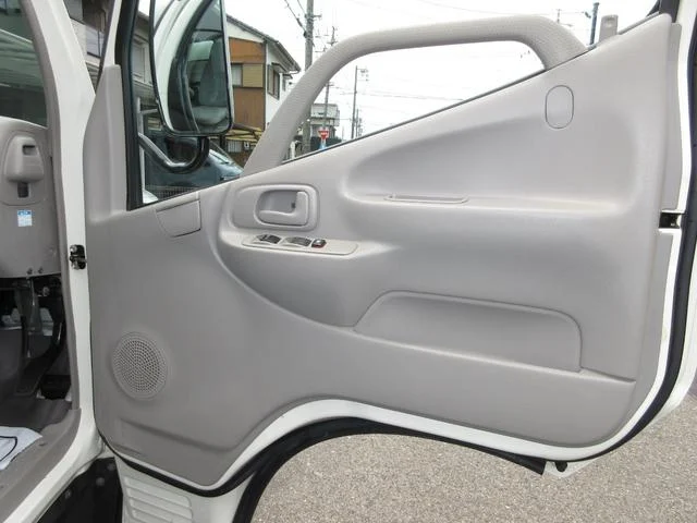 トヨタ バン車|中古トラックの販売・買取・査定のアイナビ