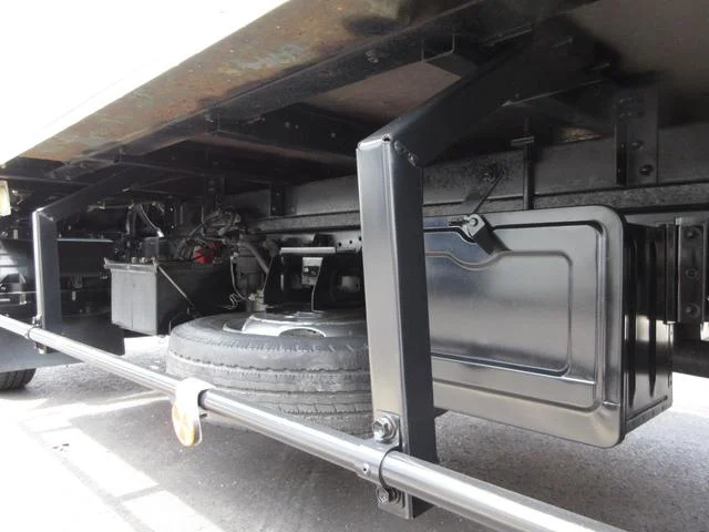 トヨタ バン車|中古トラックの販売・買取・査定のアイナビ