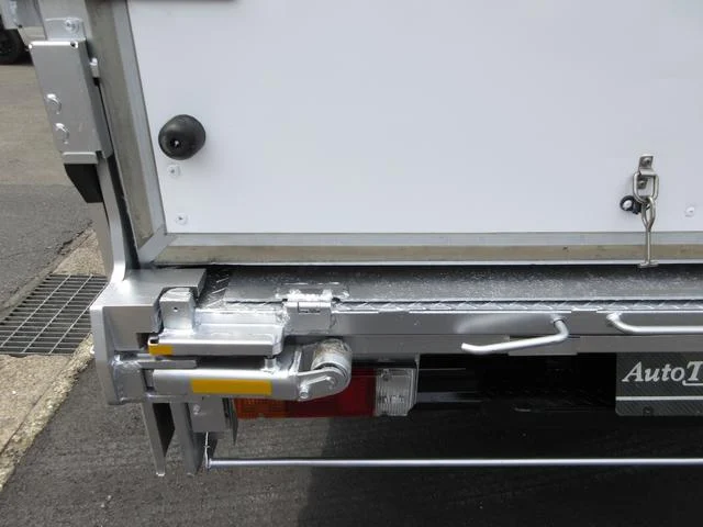 トヨタ バン車|中古トラックの販売・買取・査定のアイナビ