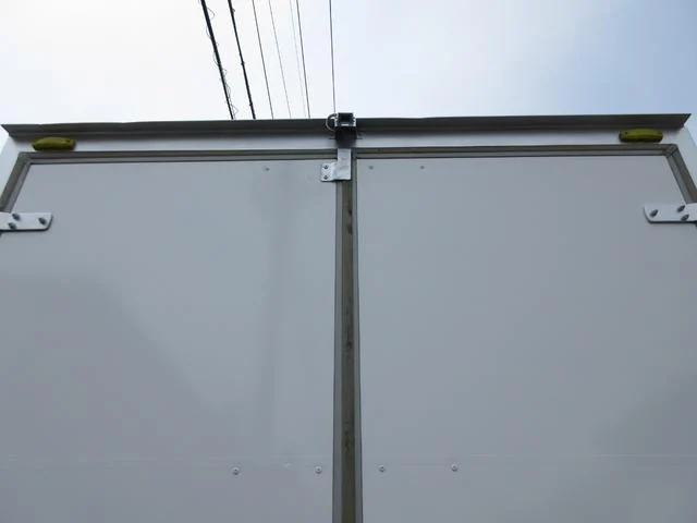 トヨタ バン車|中古トラックの販売・買取・査定のアイナビ