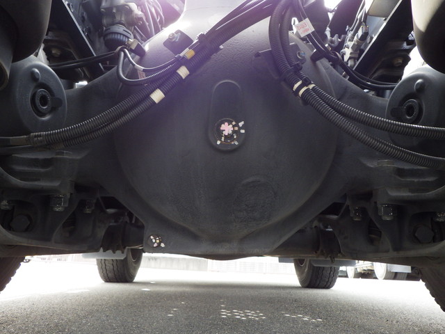 日野2DG-SH1EDGGSヘッド10t超|中古トラックの販売・買取・査定のアイナビ