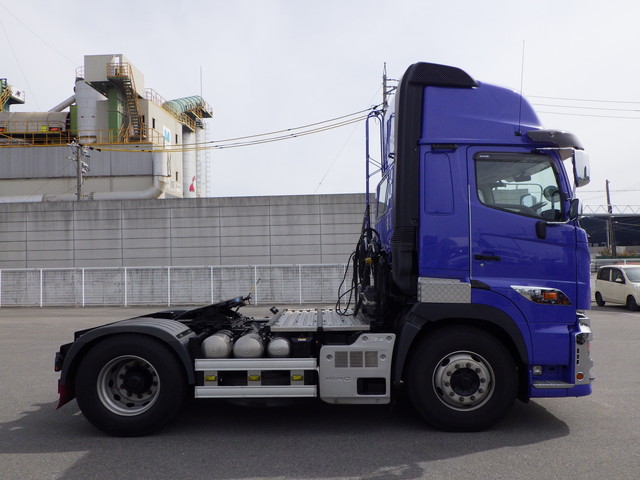日野2DG-SH1EDGGSヘッド10t超|中古トラックの販売・買取・査定のアイナビ