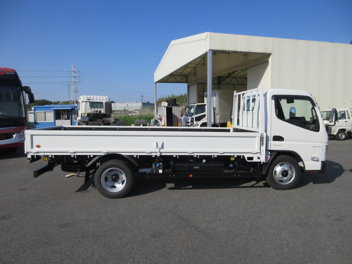 標準幅 ロング 積載3トン 全低床 平ボデー !!|中古トラックの販売・買取・査定のアイナビ