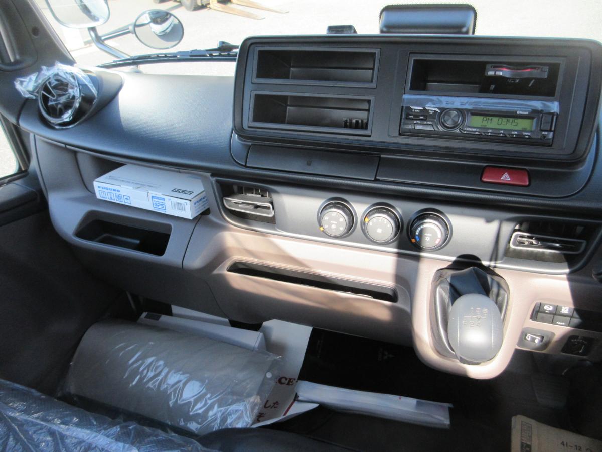 標準幅 ロング 積載3トン 全低床 平ボデー !!|中古トラックの販売・買取・査定のアイナビ