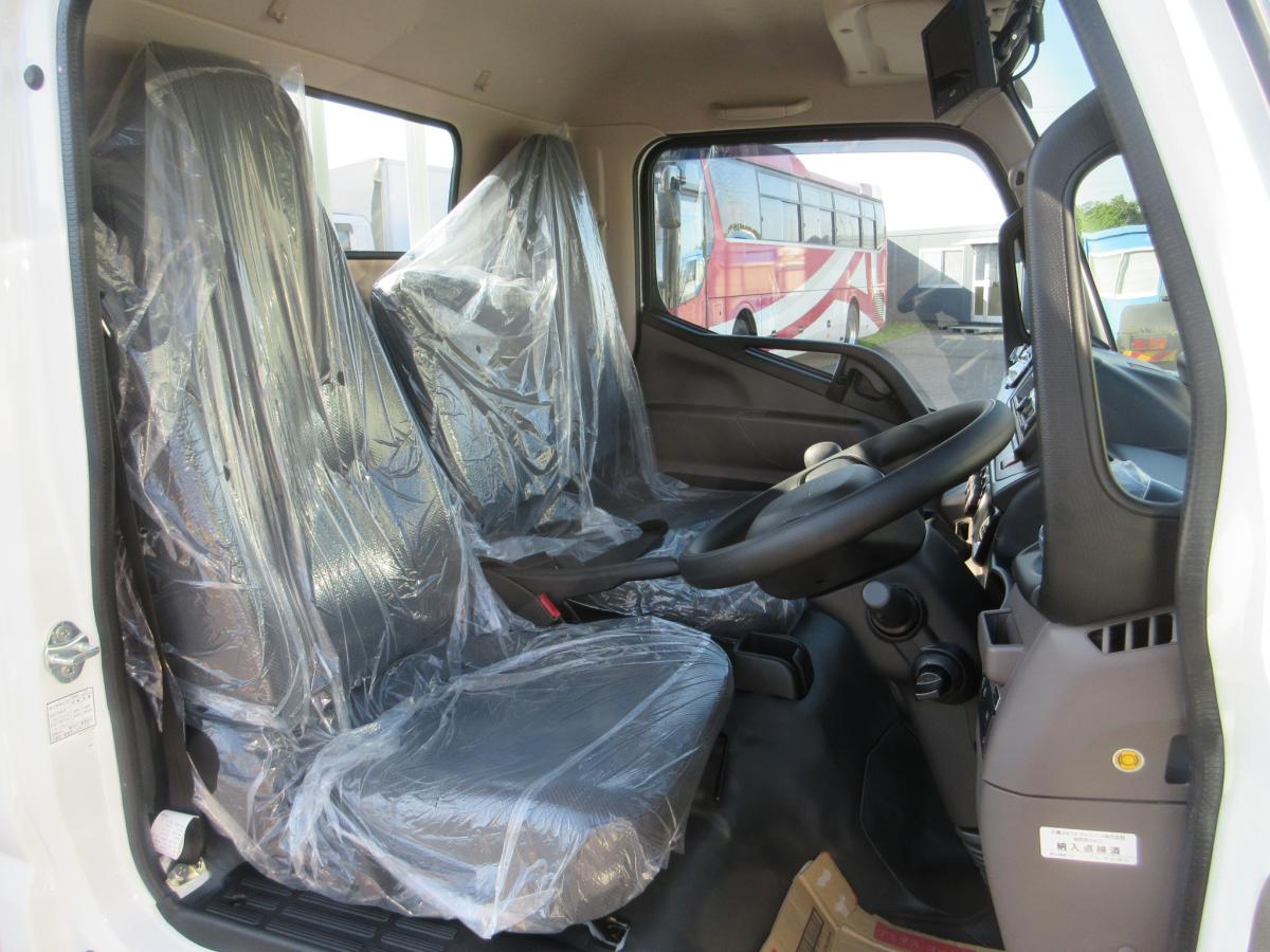 標準幅 ロング 積載3トン 全低床 平ボデー !!|中古トラックの販売・買取・査定のアイナビ