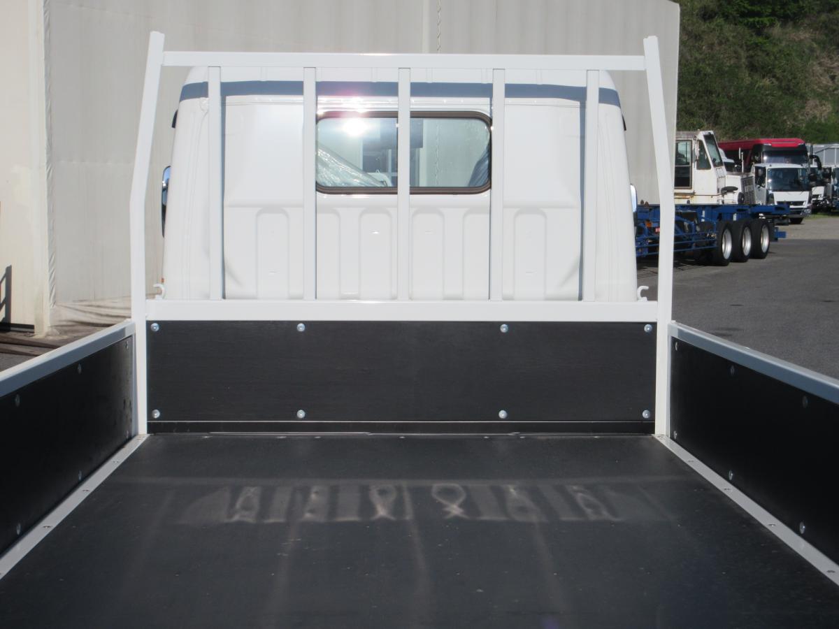 標準幅 ロング 積載3トン 全低床 平ボデー !!|中古トラックの販売・買取・査定のアイナビ