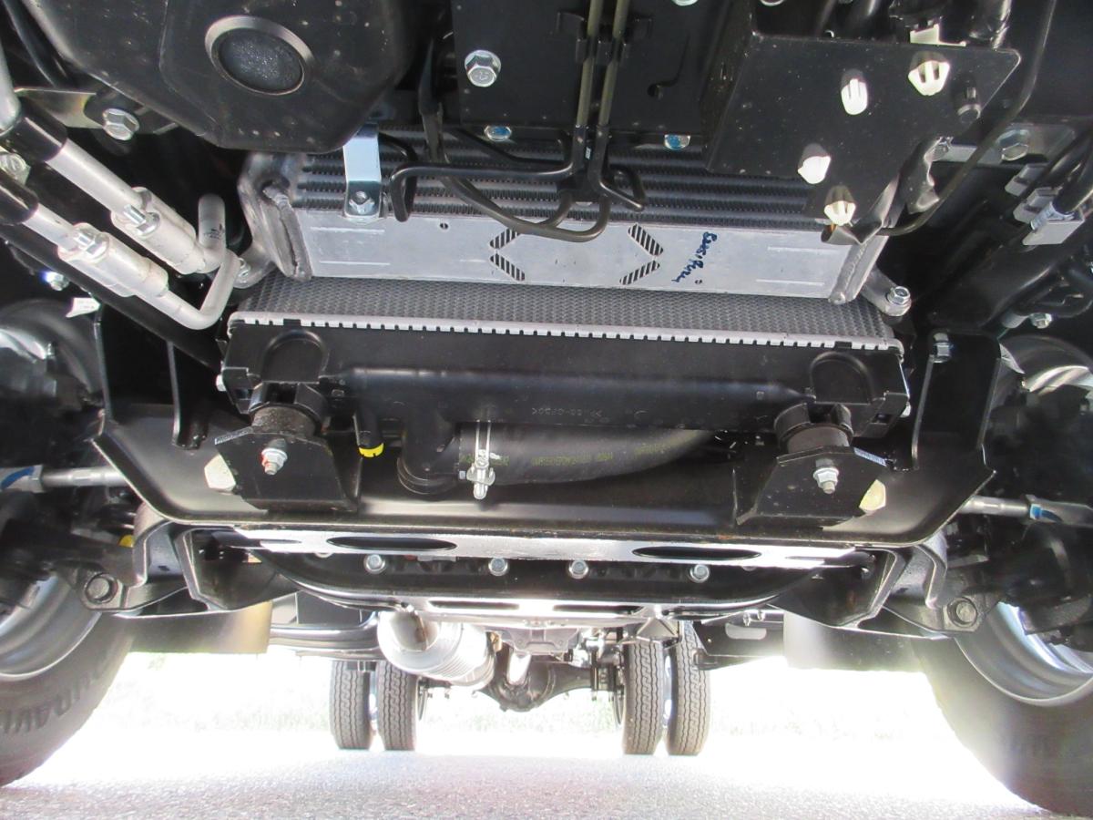 標準幅 ロング 積載3トン 全低床 平ボデー !!|中古トラックの販売・買取・査定のアイナビ