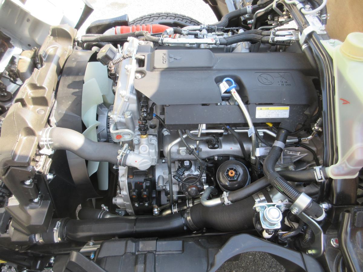 標準幅 ロング 積載3トン 全低床 平ボデー !!|中古トラックの販売・買取・査定のアイナビ