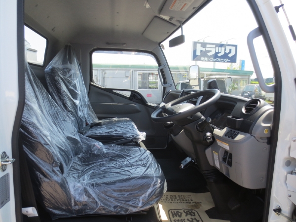 三菱キャンターワイド超ロング4段ラジコンクレーン付|中古トラックの販売・買取・査定のアイナビ