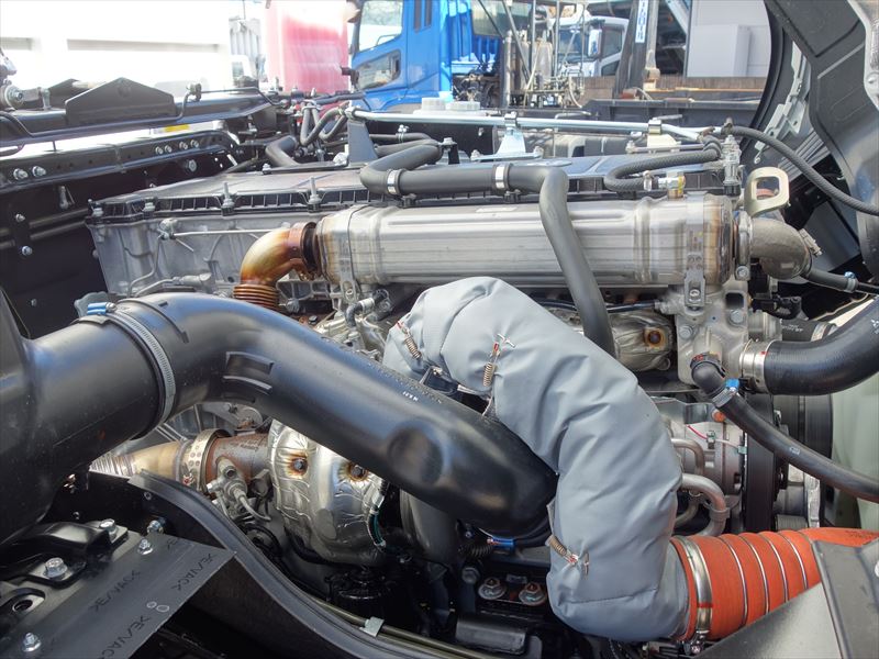 深ダンプ新型ふそう|中古トラックの販売・買取・査定のアイナビ