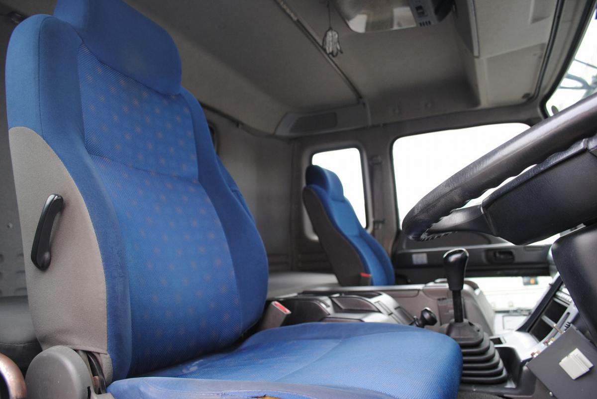 H27 ギガ ダンプ 積載9.3t|中古トラックの販売・買取・査定のアイナビ