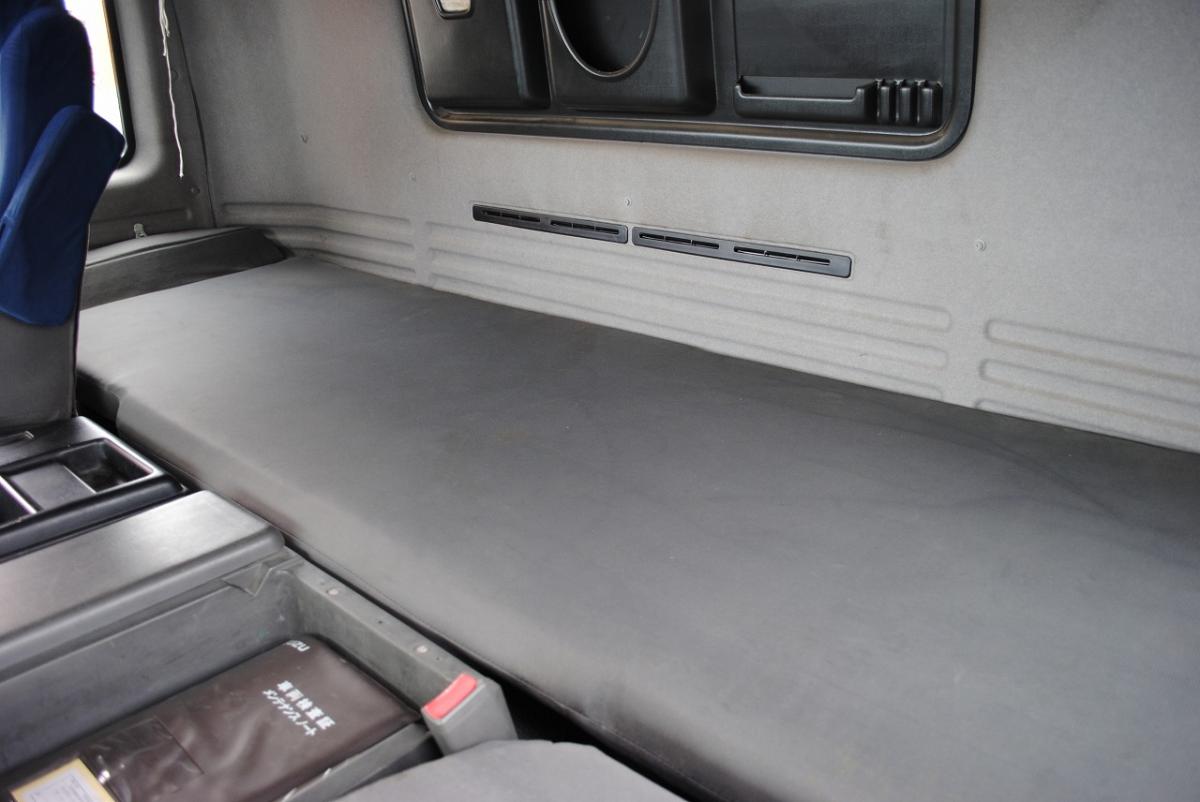 H27 ギガ ダンプ 積載9.3t|中古トラックの販売・買取・査定のアイナビ