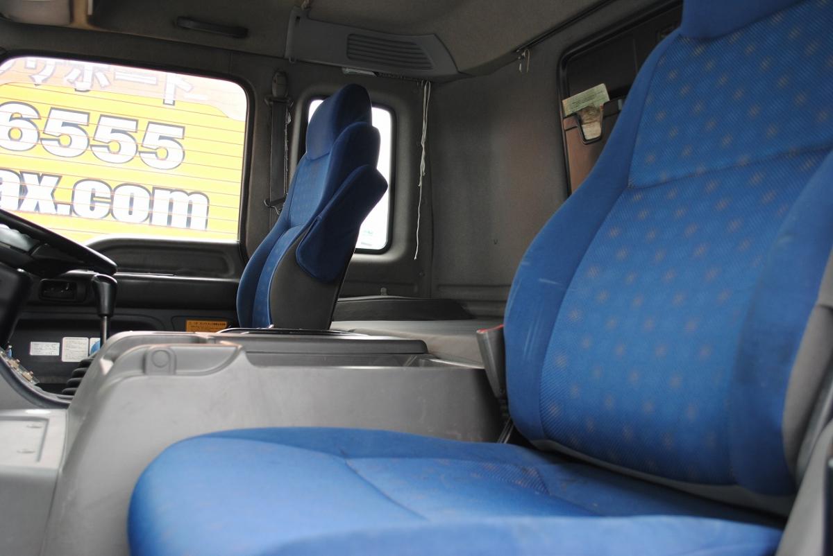 H27 ギガ ダンプ 積載9.3t|中古トラックの販売・買取・査定のアイナビ