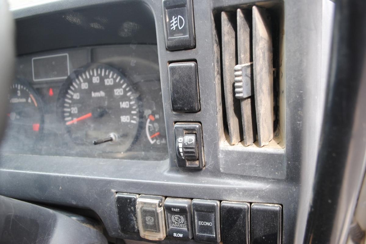 H29 エルフ ダンプ 積載3t 全低床|中古トラックの販売・買取・査定のアイナビ