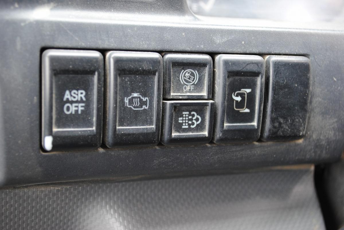 H29 エルフ ダンプ 積載3t 全低床|中古トラックの販売・買取・査定のアイナビ