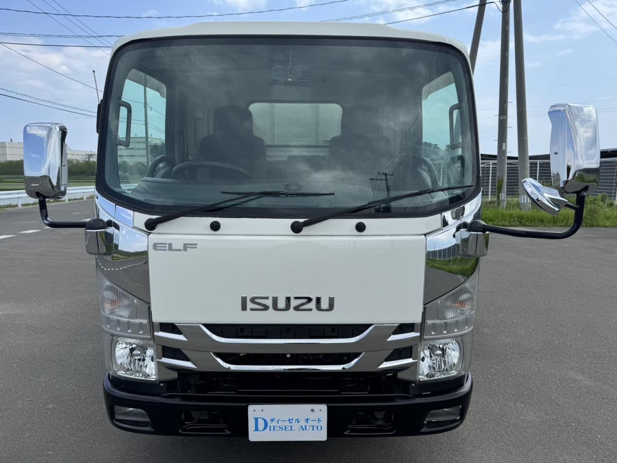 平成29年エルフ標準ロング平ボディーマニュアル6速|中古トラックの販売・買取・査定のアイナビ