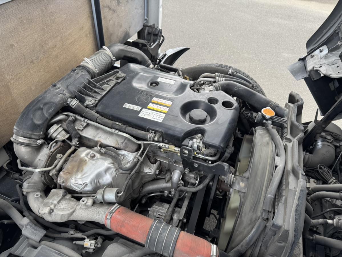 平成29年エルフ標準ロング平ボディーマニュアル6速|中古トラックの販売・買取・査定のアイナビ