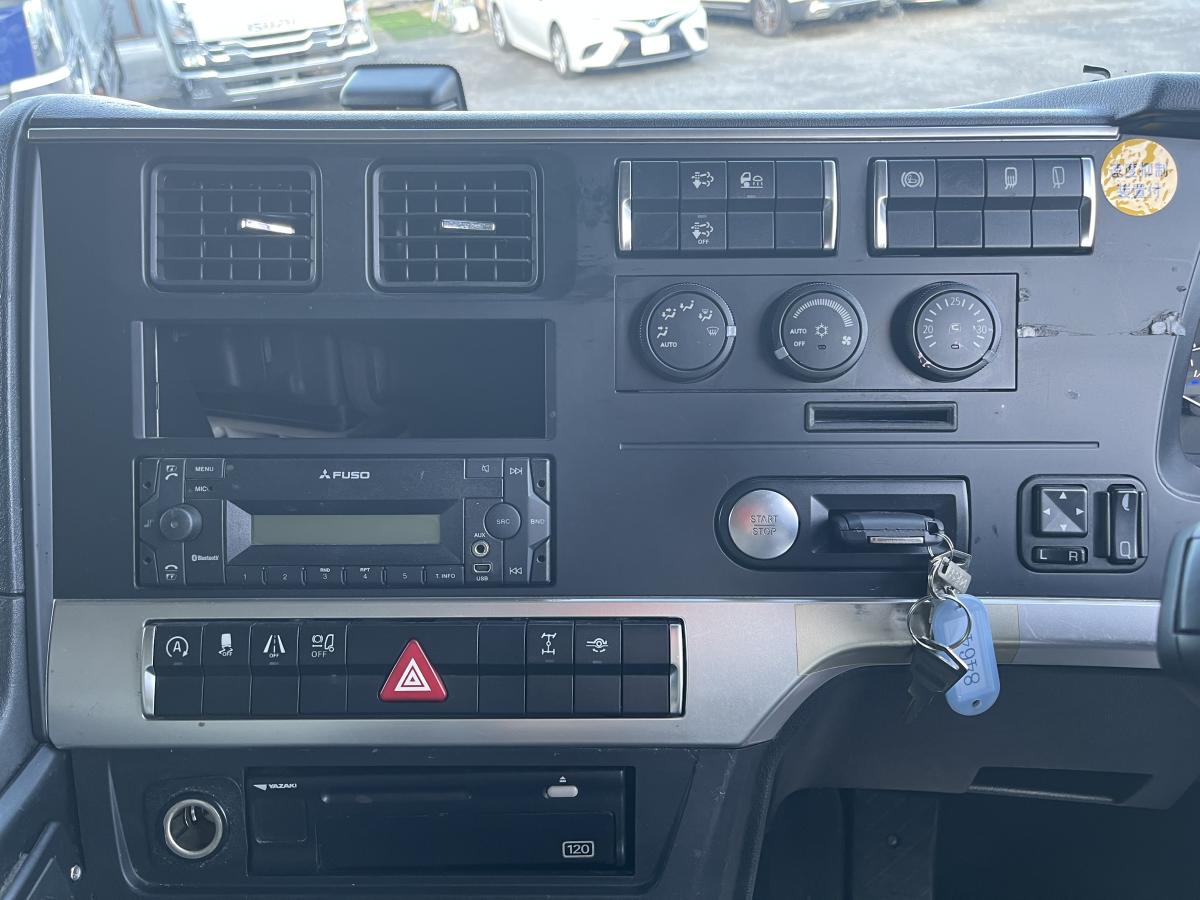 4軸低床 後輪エアサス 寒冷地仕様|中古トラックの販売・買取・査定のアイナビ