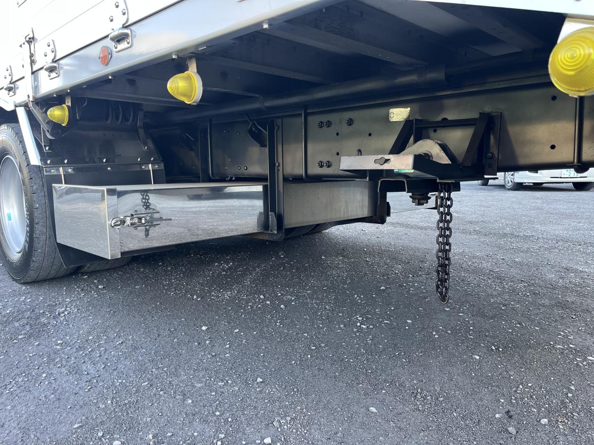 4軸低床 後輪エアサス 寒冷地仕様|中古トラックの販売・買取・査定のアイナビ