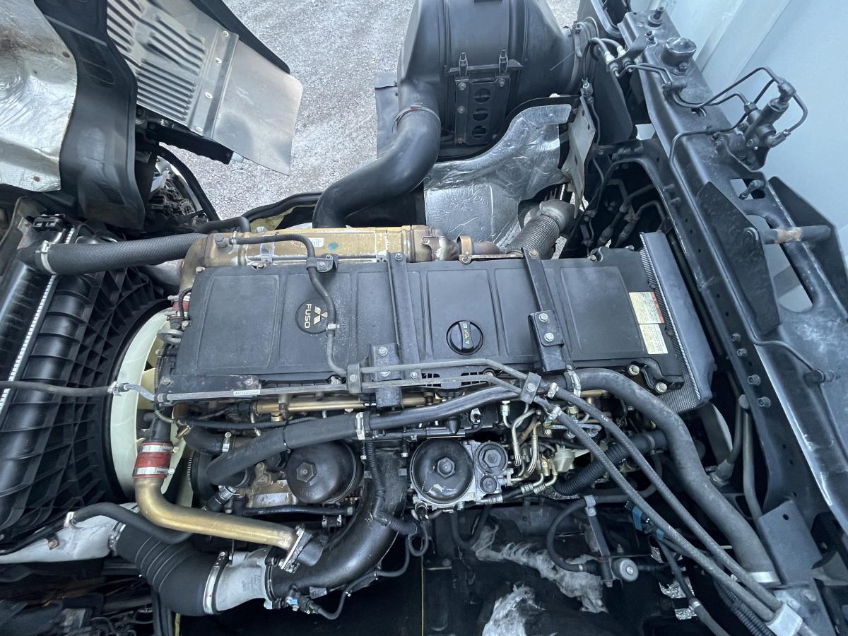 4軸低床 後輪エアサス 寒冷地仕様|中古トラックの販売・買取・査定のアイナビ