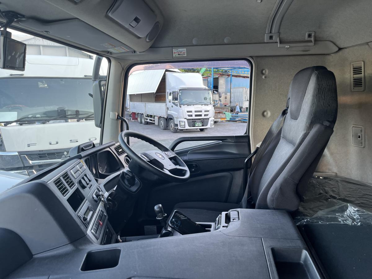 4軸低床 後輪エアサス 寒冷地仕様|中古トラックの販売・買取・査定のアイナビ