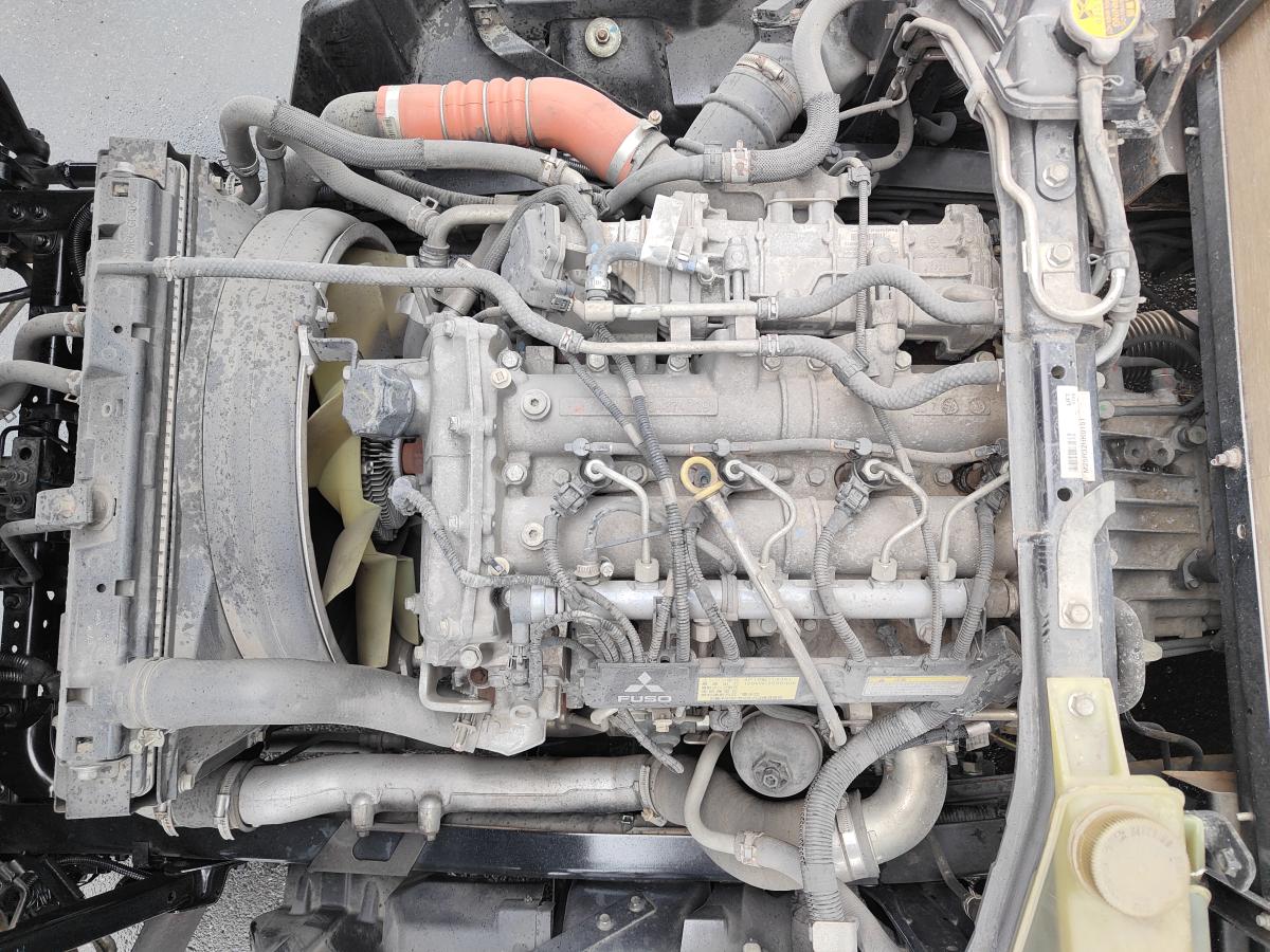 平成25年キャンター平ボディーワイドロング積載4000kg|中古トラックの販売・買取・査定のアイナビ