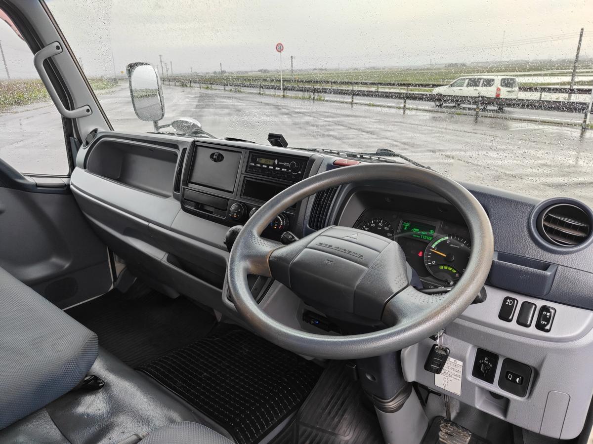 平成25年キャンター平ボディーワイドロング積載4000kg|中古トラックの販売・買取・査定のアイナビ