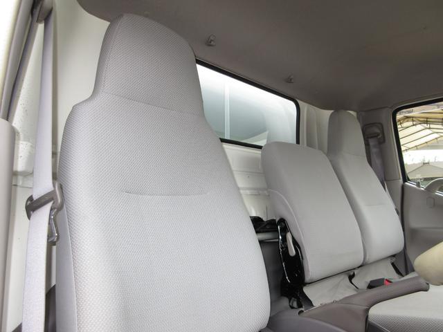 トヨタ バン車|中古トラックの販売・買取・査定のアイナビ