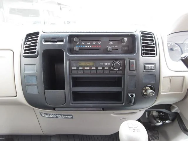 トヨタ バン車|中古トラックの販売・買取・査定のアイナビ