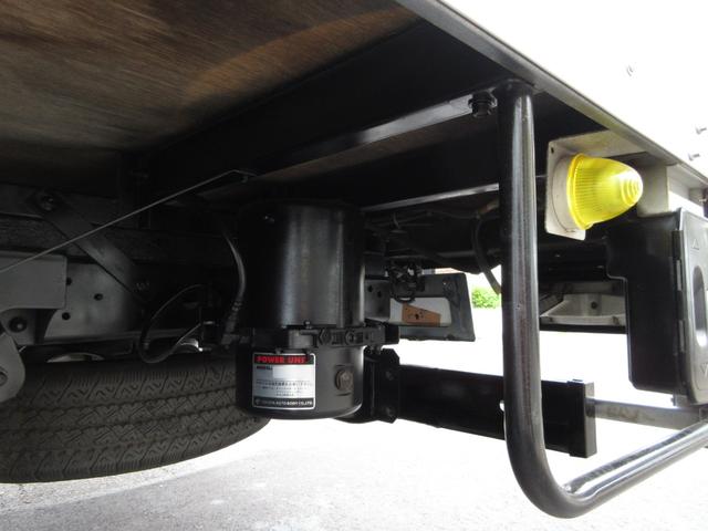 トヨタ バン車|中古トラックの販売・買取・査定のアイナビ