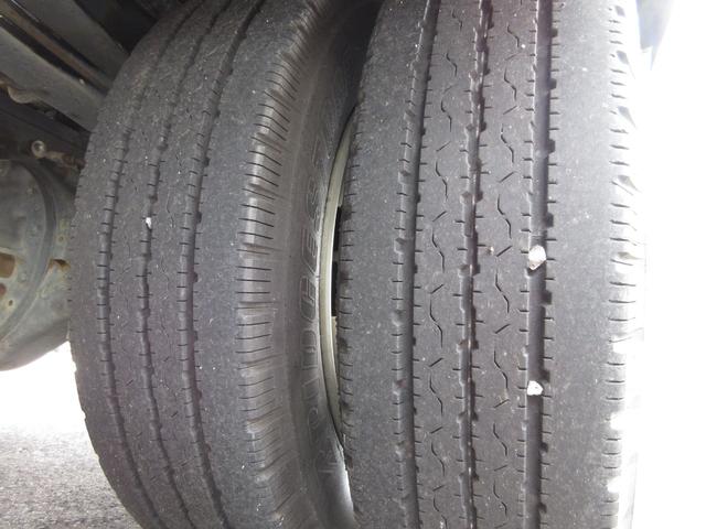 トヨタ バン車|中古トラックの販売・買取・査定のアイナビ