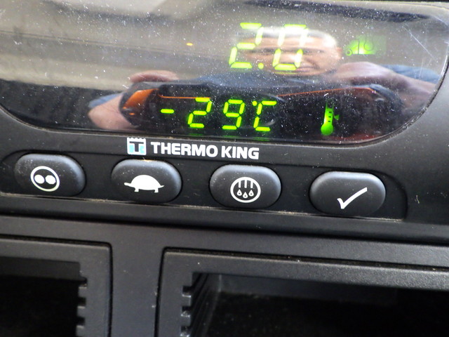 三菱2PG-FS74HZ冷凍車10t超|中古トラックの販売・買取・査定のアイナビ