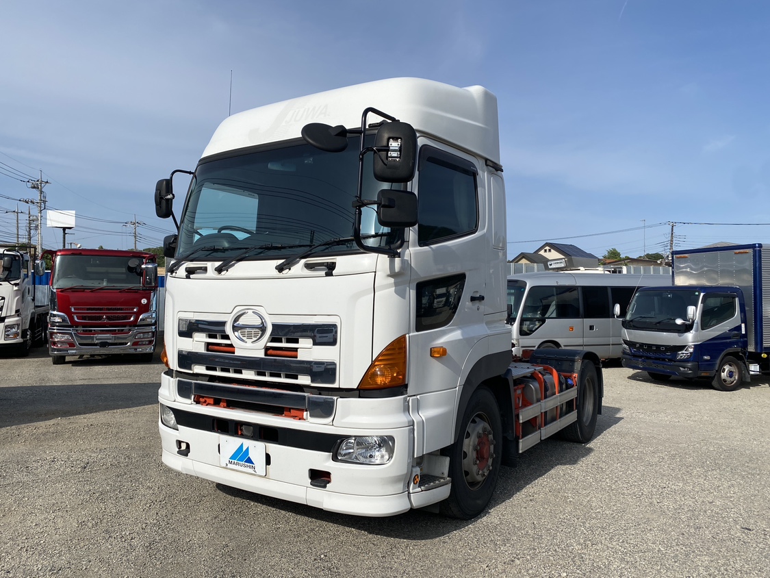 H25年式450馬力車検付きトラクタ|中古トラックの販売・買取・査定のアイナビ
