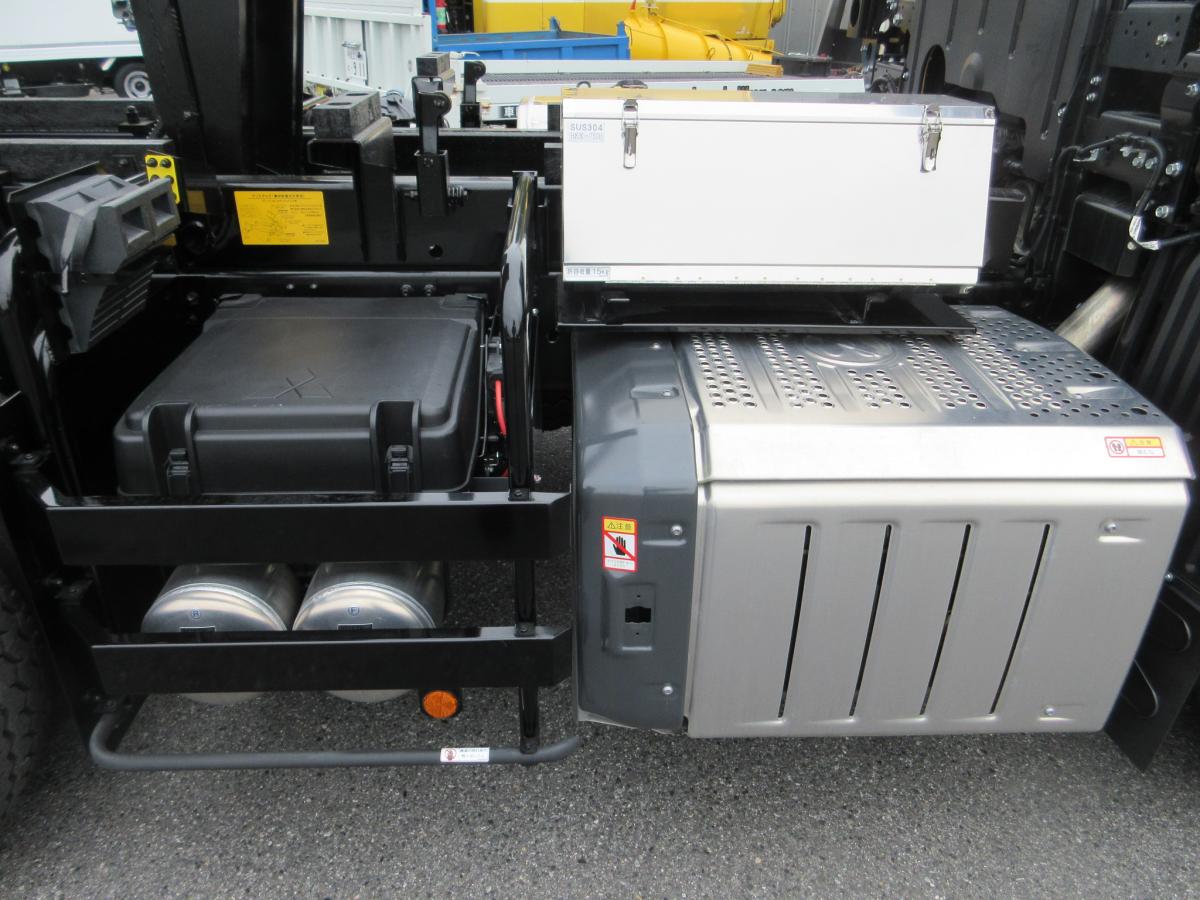 現行新型車 428馬力 Fゲート 土砂ダンプ !!|中古トラックの販売・買取・査定のアイナビ