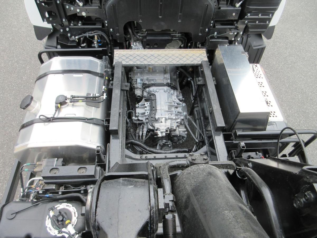 現行新型車 428馬力 Fゲート 土砂ダンプ !!|中古トラックの販売・買取・査定のアイナビ