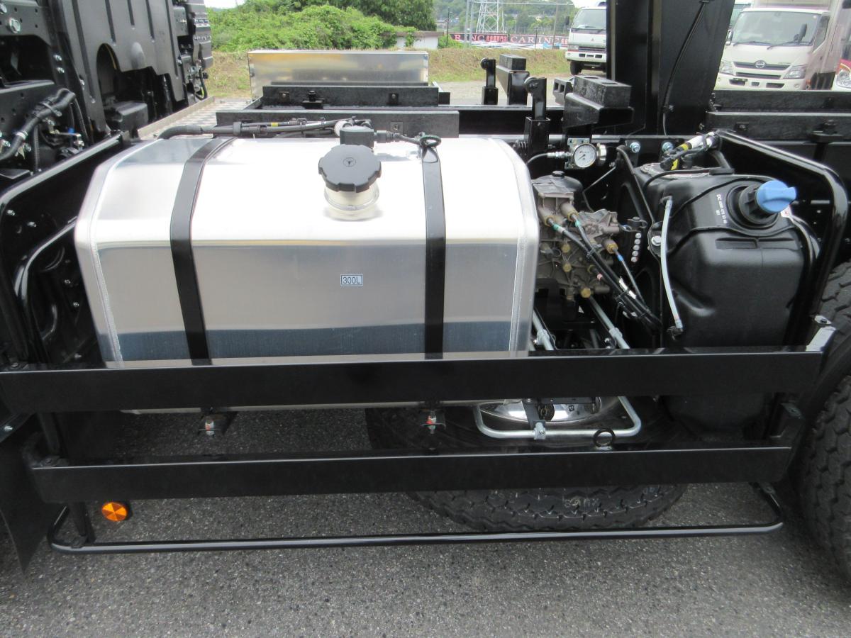 現行新型車 428馬力 Fゲート 土砂ダンプ !!|中古トラックの販売・買取・査定のアイナビ