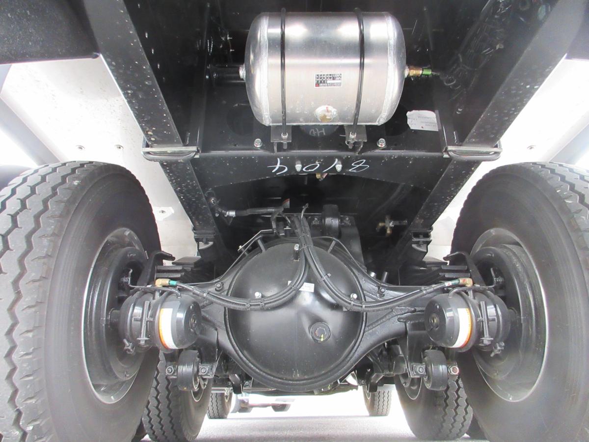 現行新型車 428馬力 Fゲート 土砂ダンプ !!|中古トラックの販売・買取・査定のアイナビ