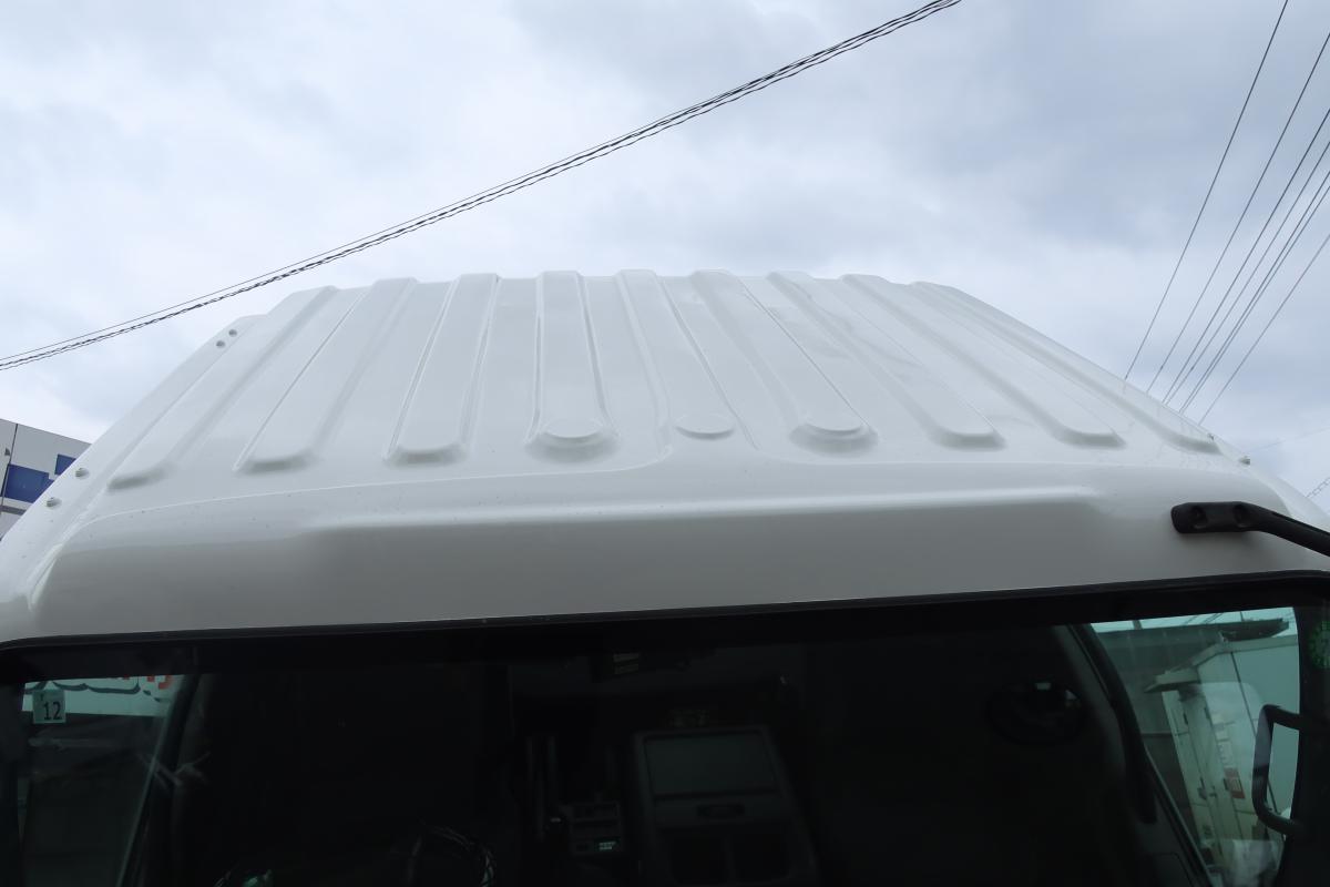 フォワード ベッド付 新明和製アームロール|中古トラックの販売・買取・査定のアイナビ