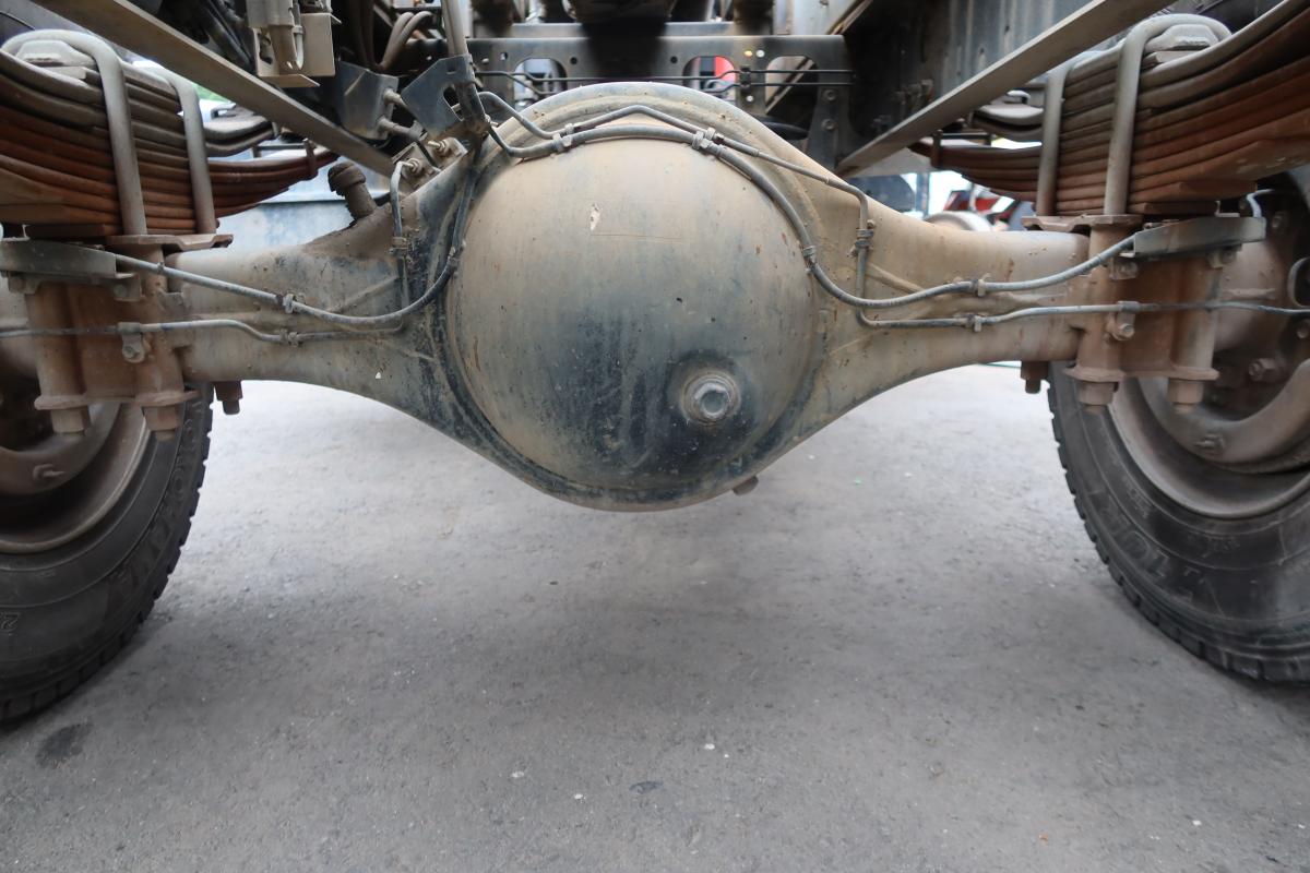 フォワード ベッド付 新明和製アームロール|中古トラックの販売・買取・査定のアイナビ