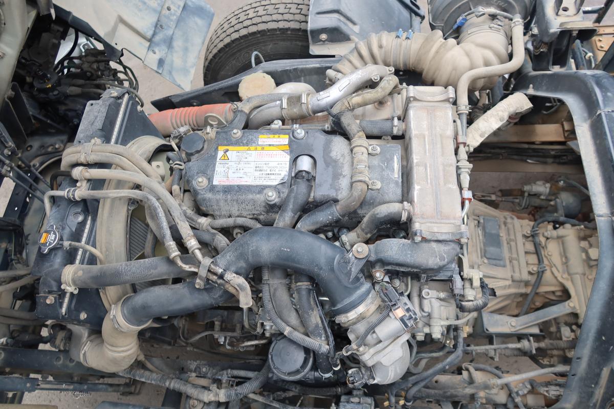 フォワード ベッド付 新明和製アームロール|中古トラックの販売・買取・査定のアイナビ