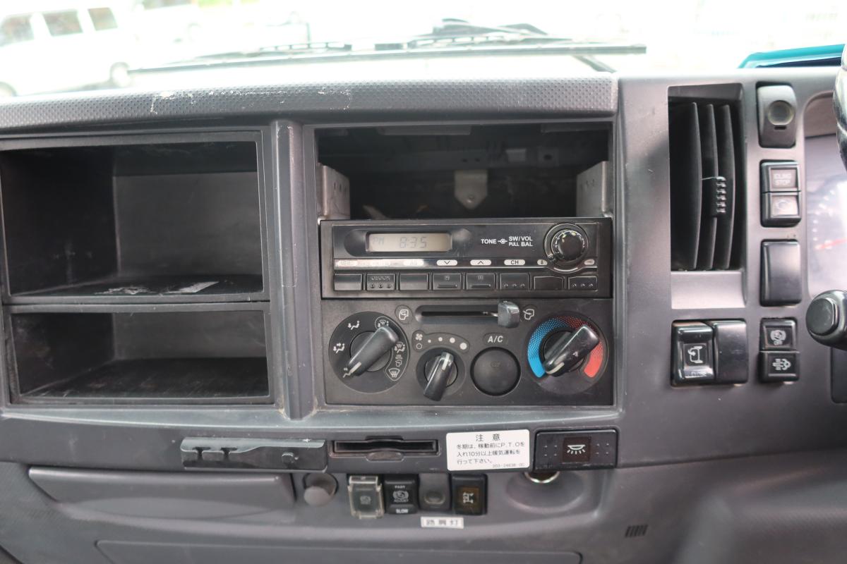 フォワード ベッド付 新明和製アームロール|中古トラックの販売・買取・査定のアイナビ