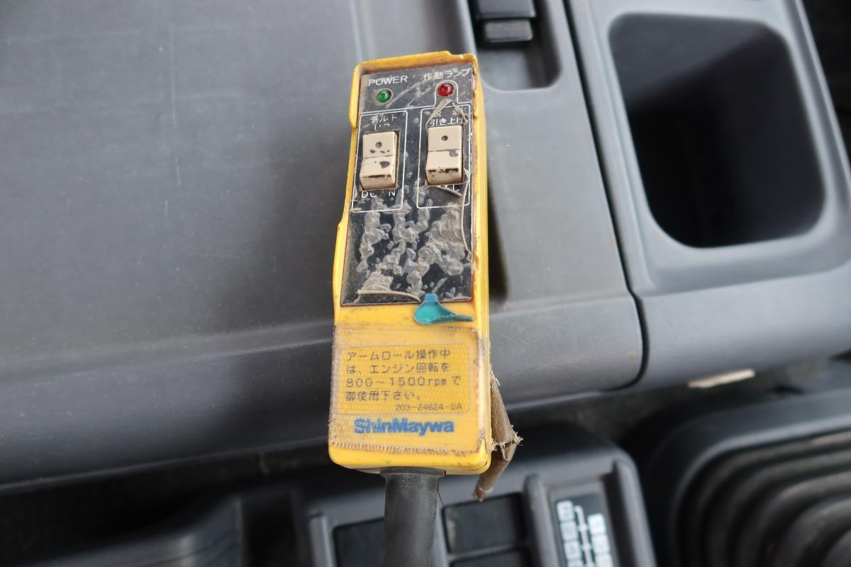 フォワード ベッド付 新明和製アームロール|中古トラックの販売・買取・査定のアイナビ